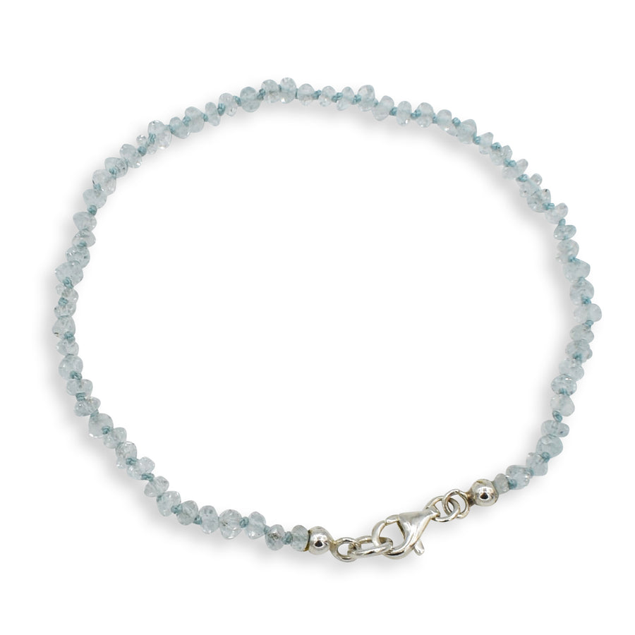 Aqua bracelet – geknoopt aquamarijn armbandje