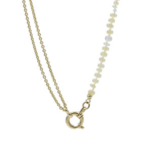 Gouden collier met opaal