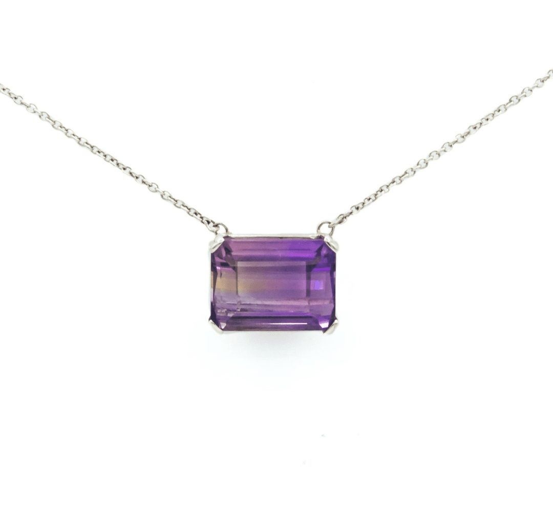 Witgouden collier met ametrien