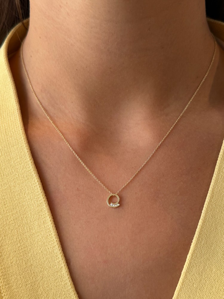 Geelgouden collier met diamant